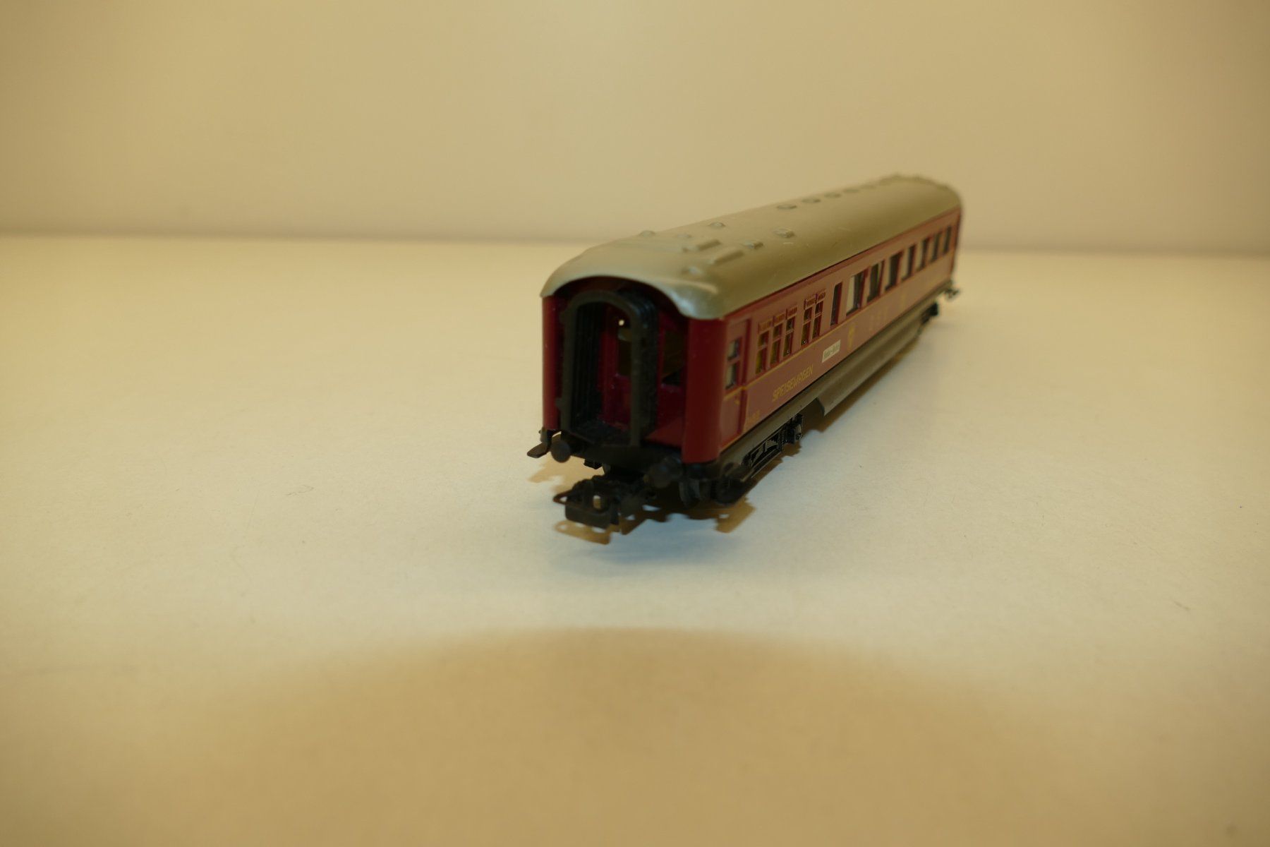 Märklin Modellini di ferrovie: Märklin H0: DSG Speisewagen – Usato da Niederhasli venduto da rail-duerst 3