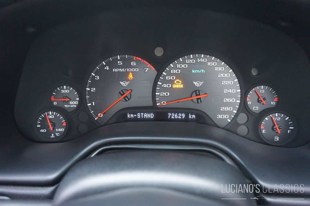 Chevrolet Automobili: 1998 Chevrolet Corvette C5 Handschalter mit 405 PS – Usato da Grosswangen venduto da Lucianos_Classics 6