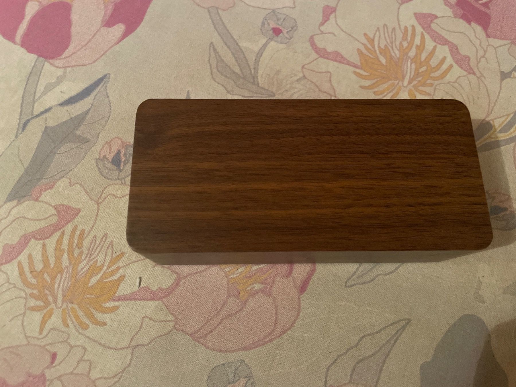 Sveglie: Neu Wecker Holz Effekt mit LED Anzeige – Nuovo (secondo la descrizione) da Bergdietikon venduto da antovale 2