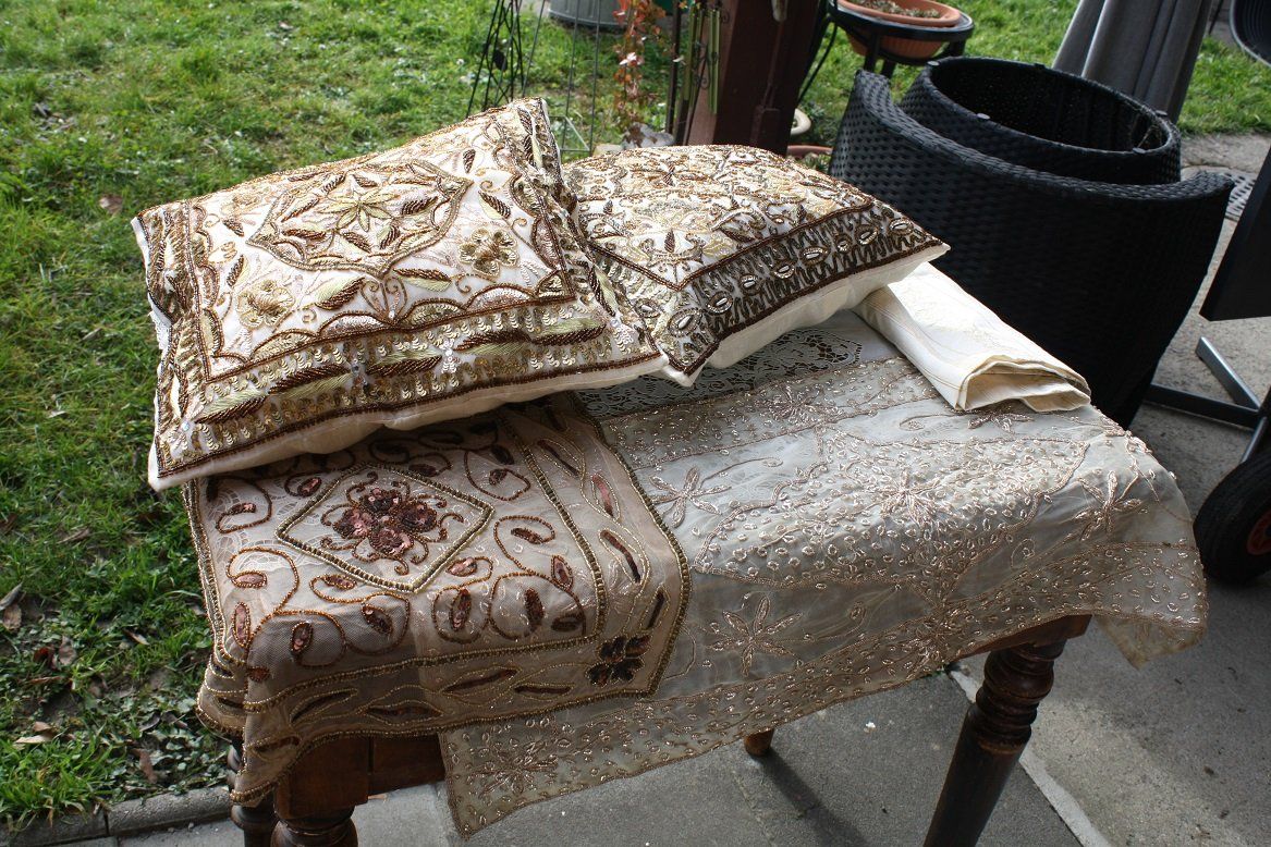 Tutte le decorazioni: Orientdeko 2 kissen 3 Tischdecken – Usato da zuchwil venduto da parson65