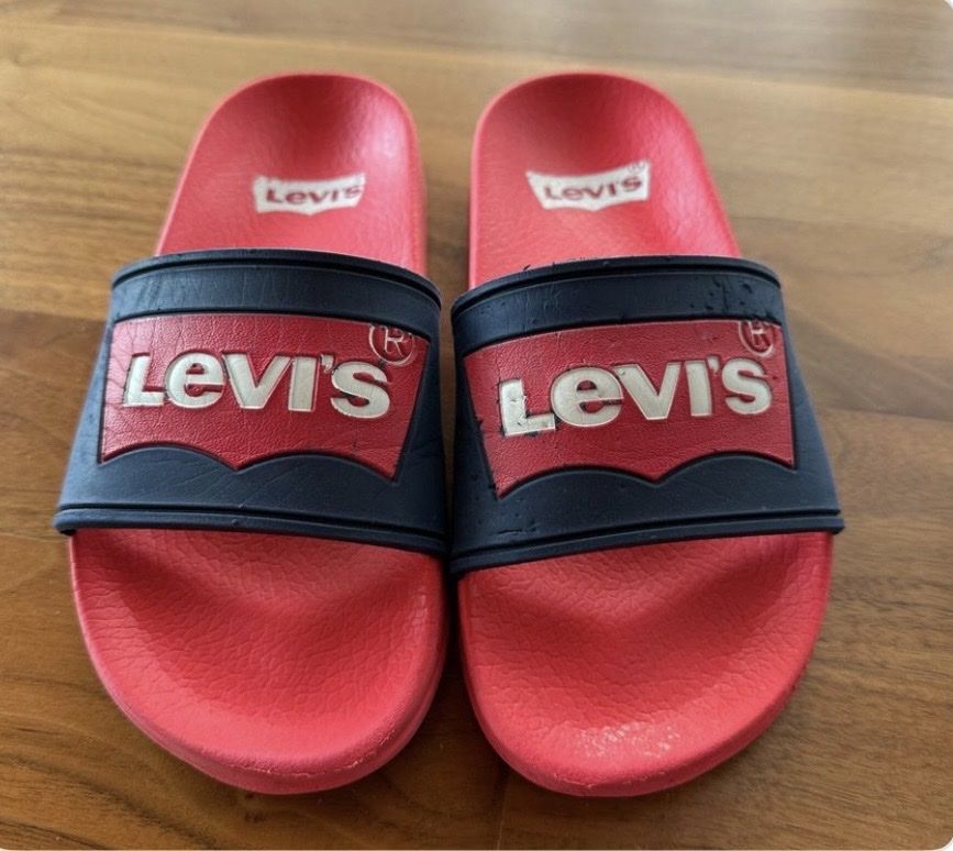 Levi's Scarpe per ragazzi: Ciabattine Levi’s – Usato da Castel San Pietro venduto da Moregi