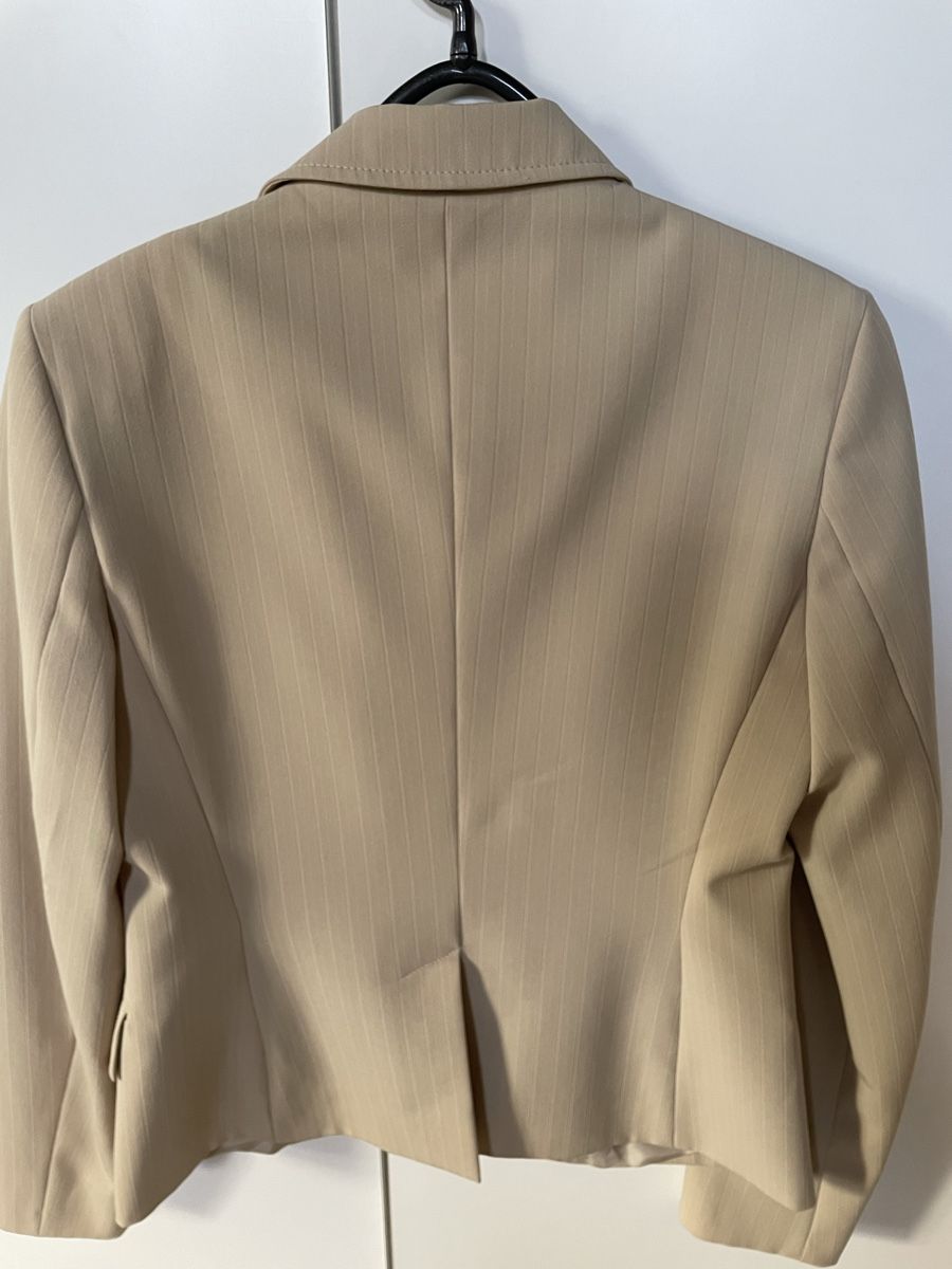 Benetton Giacche: Schicker kurzer Blazer Grösse 36 von Benetton – Usato da Rütihof venduto da Biene16 1