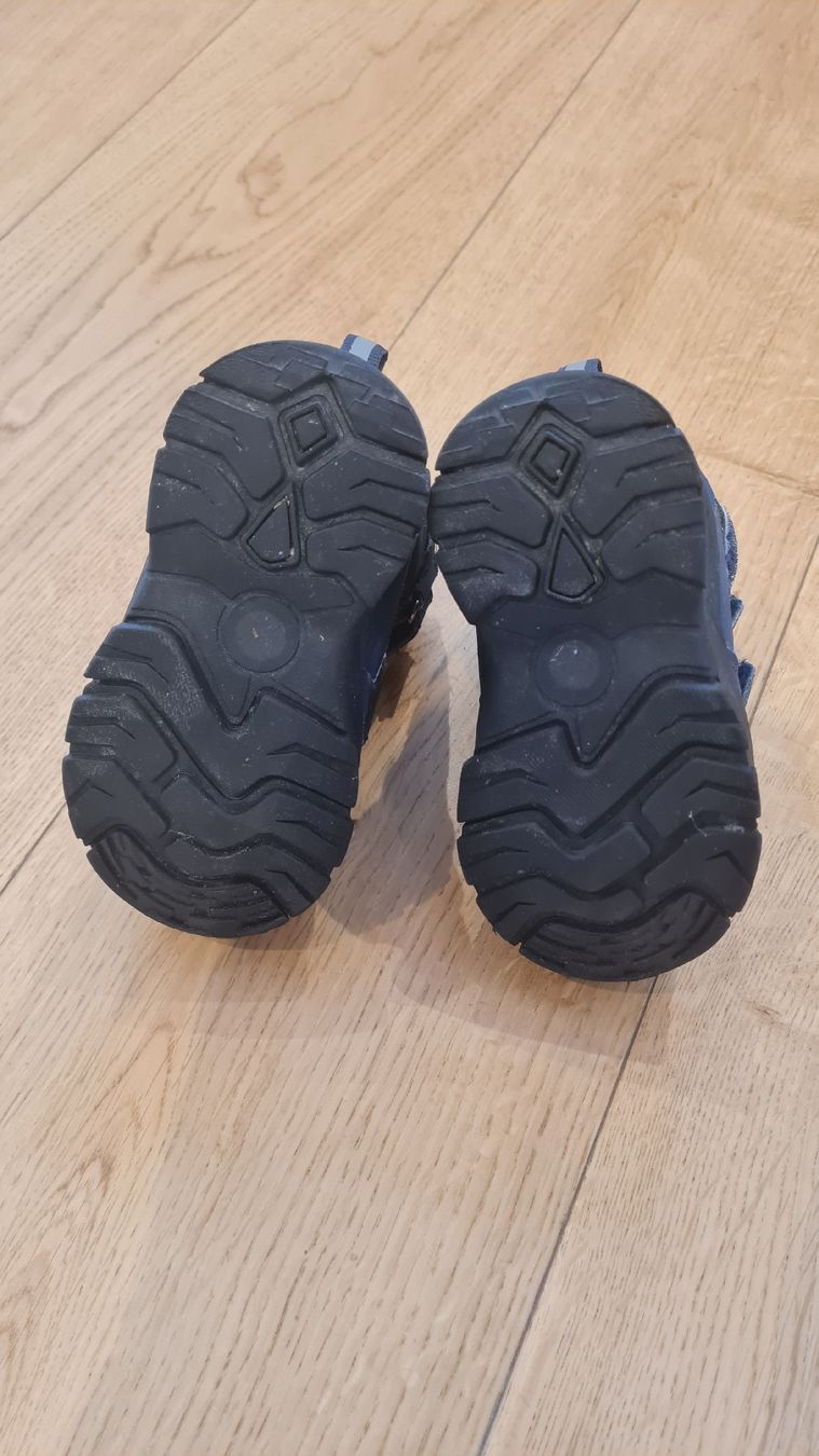 Chaussures garçon: Winerstiefel Gr.21 – D'occasion à Niederuzwil par web_jbm2 2