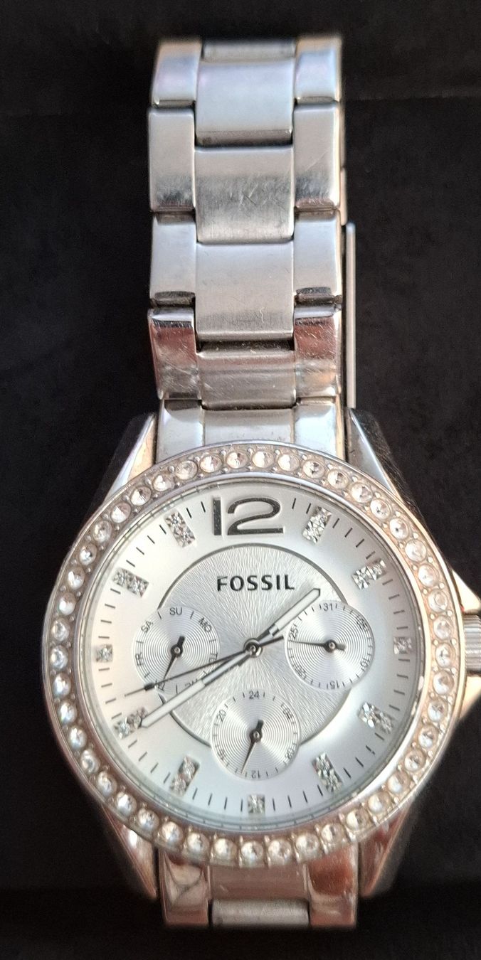 Fossil Armbanduhr Fossil Damenuhr Silber Mit Strass Elegante