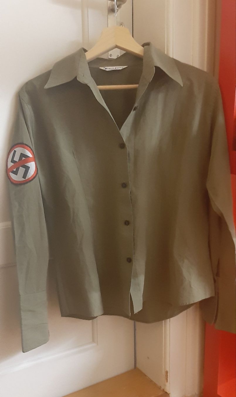 Camicie: ANTI NAZI Patch – Nuovo (secondo la descrizione) da Zürich venduto da Venecia25 2