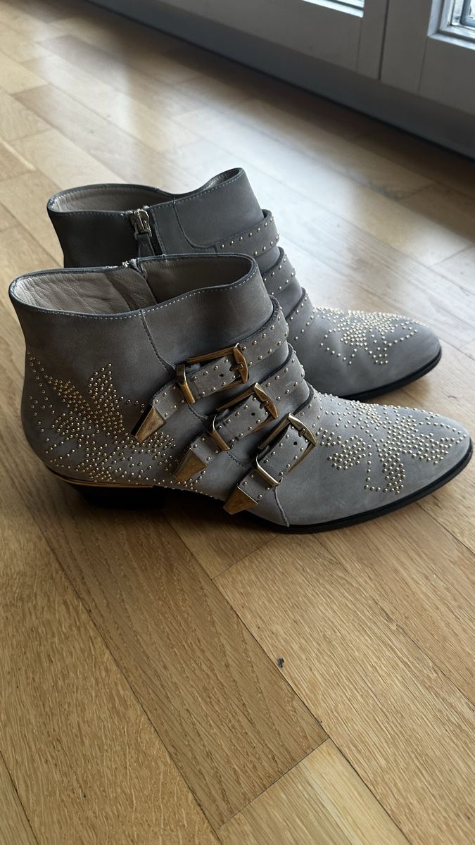 Chloé Herrenschuhe: Chloé Suede Gray Ankle Boots - size 40 – Gebraucht aus Luzern von ida_hv2y 4