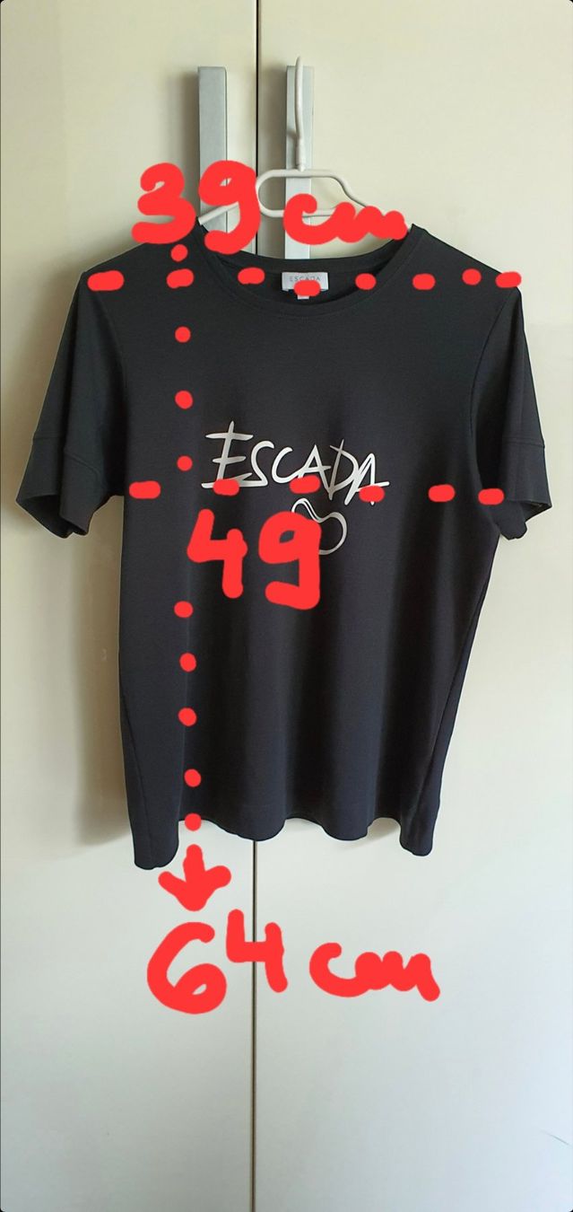 Escada T-shirt: Escada T-shirt S/M – Usato da Basel venduto da Kristal4 9
