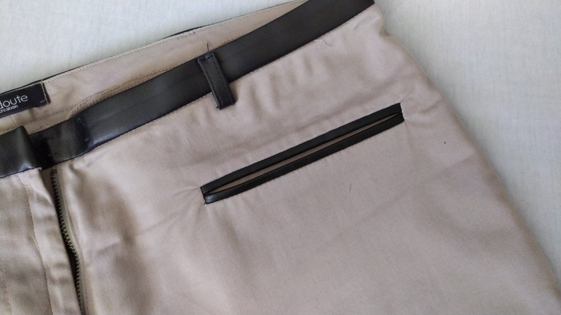 La Redoute Pantaloni: Hose von La Redoute Gr. 40/42 – Usato da Chezard St-Martin venduto da Loucail 2