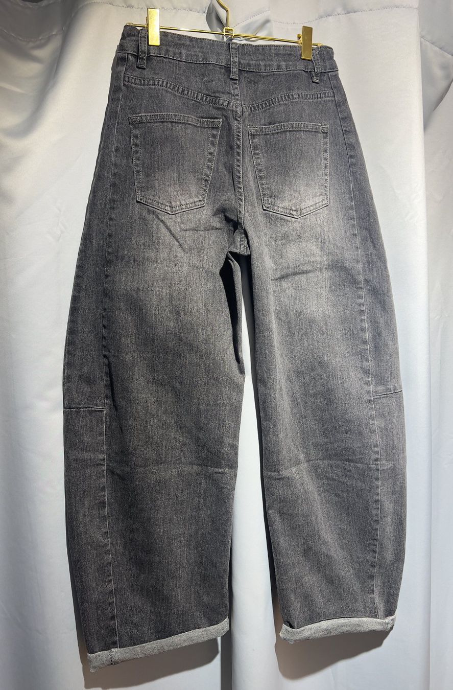 Jeans: Coole graue Barrel-Jeans – Nuovo e nell'imballaggio originale da Zürich venduto da Naebeli 2