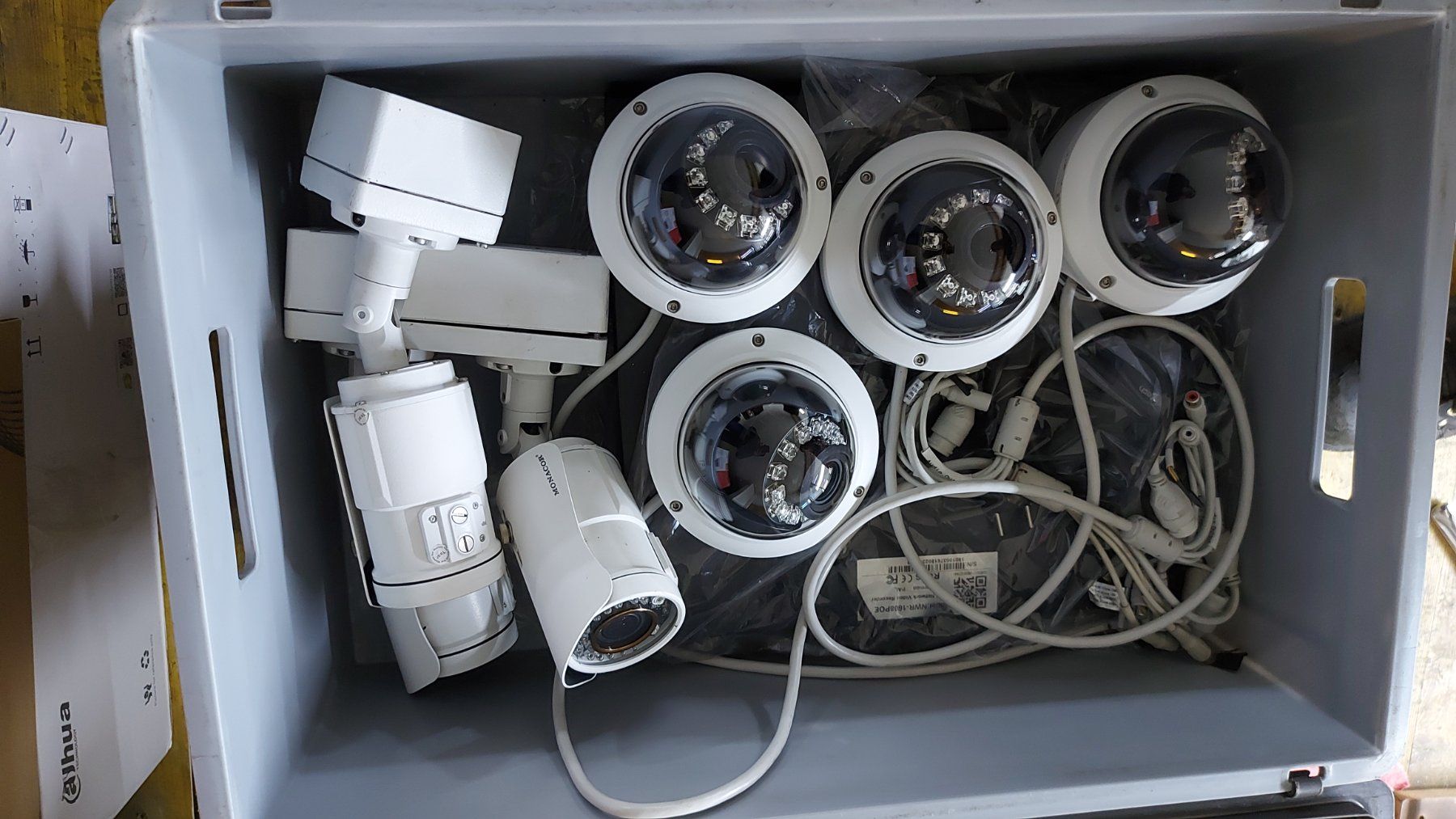 Videocamere: Videoüberwachungsset Marke Monacor – Usato da Künten venduto da Soku3 3