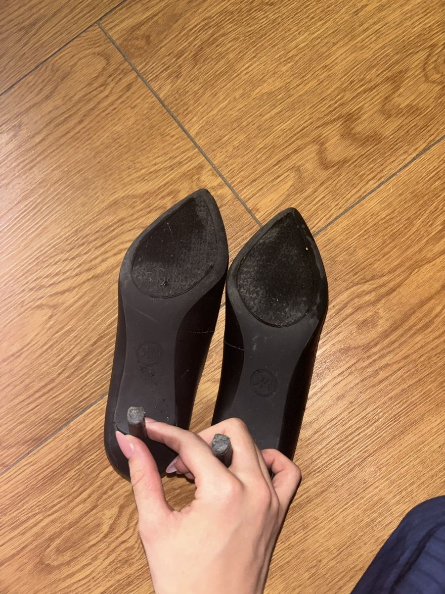 Michael Kors Chaussures femmes: Michael Kors Pumps schwarz Grösse 36 – D'occasion à Münchenstein par ali_ff75 1