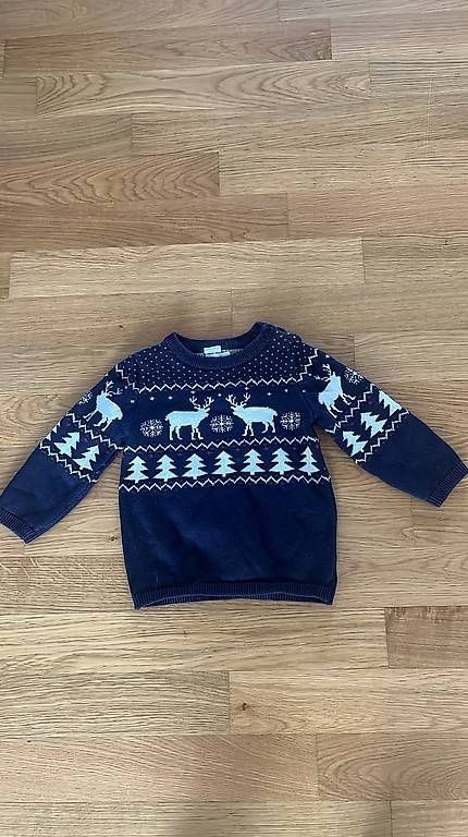 Pulls et sweat-shirts: Weihnachtspulli Gr. 80 – D'occasion à Obernau par Anja_17