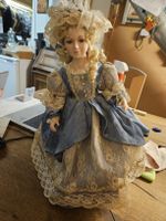 Wunderschöne antike Porzellanpuppe "Grace", (H)