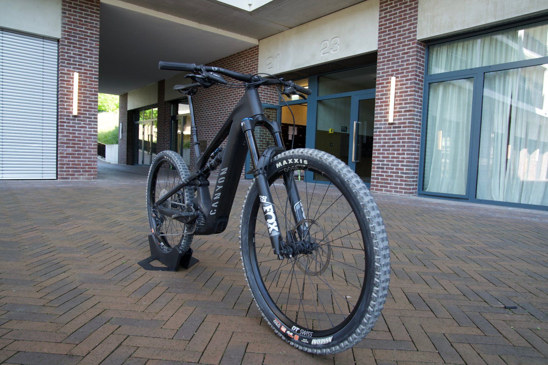 Canyon Biciclette: Canyon Strive:ON Underdog eMTB fully – Usato da Horgen venduto da Akav 1