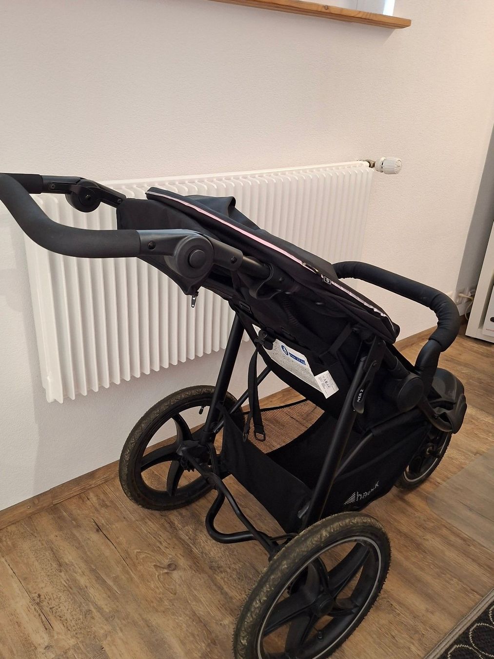 Hauck Carrozzine: Kinderwagen / Dreirad-Buggy – Usato da Suberg venduto da Darquinia 2
