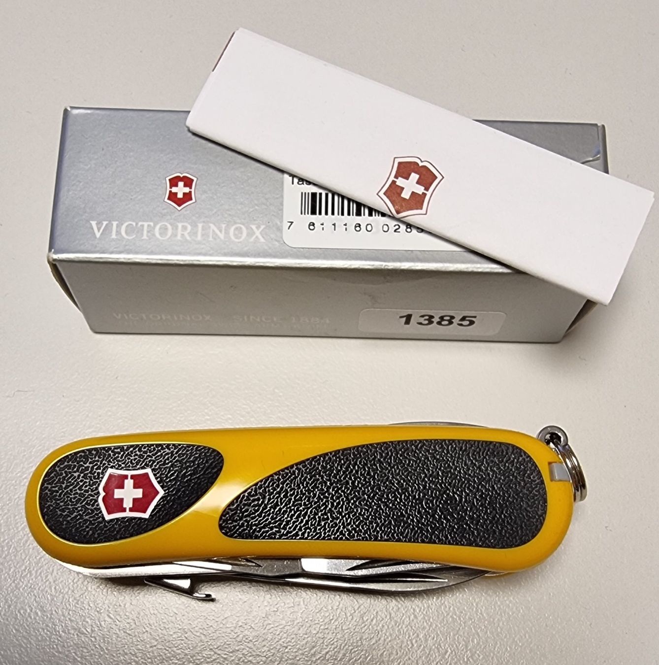 Victorinox Coltelli tascabile: Victorinox EvoGrip Gelb S18 – Nuovo e nell'imballaggio originale da Spiez venduto da Ilger0 4