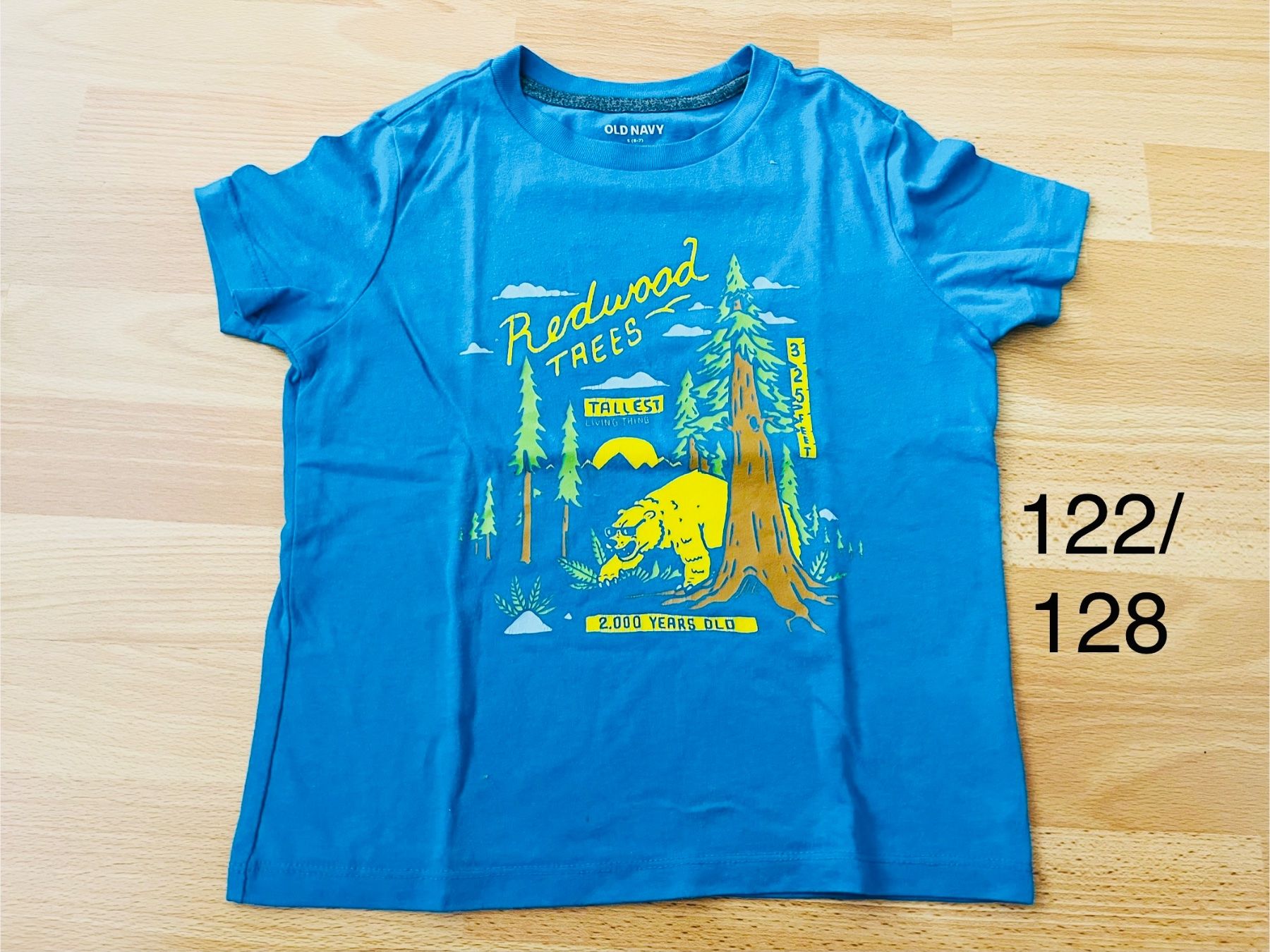 Hemden, T-Shirts & Polos: T-Shirt Grösse 122/128 – Gebraucht aus Konolfingen von takkie