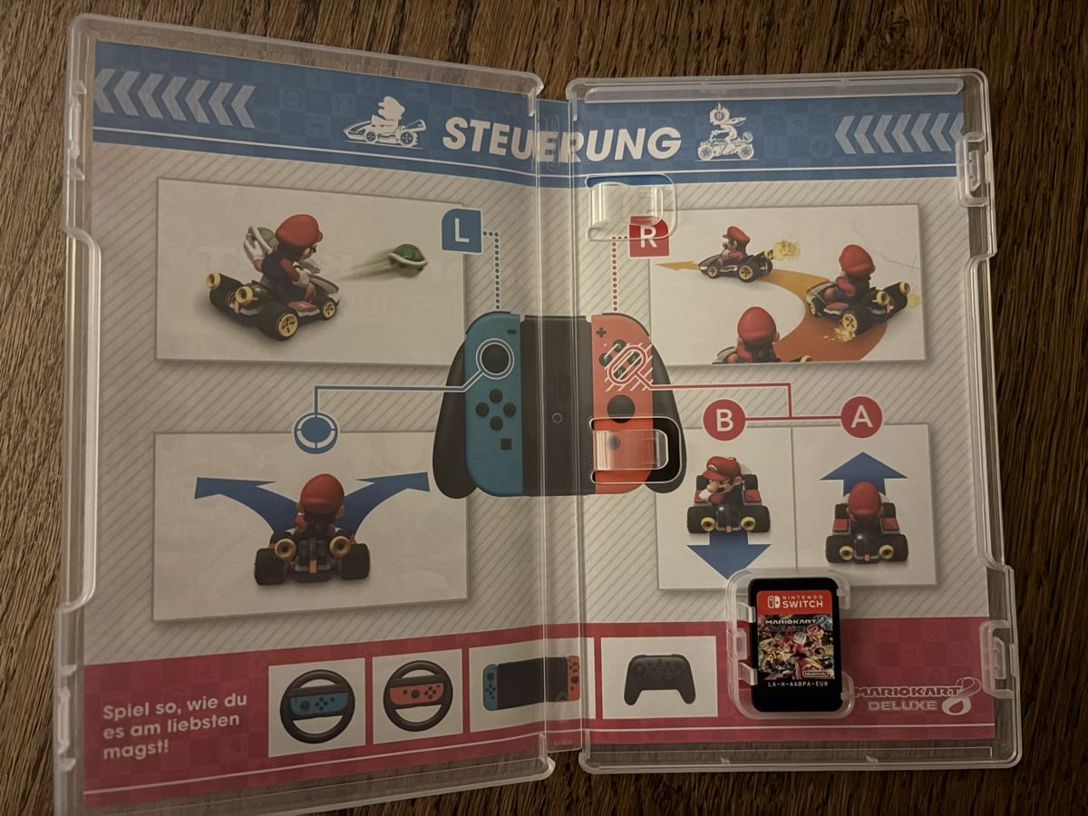 Nintendo Giochi: nintendo switch spiel mit controller und ladestation – Usato da Buch am Irchel venduto da Nanuk84