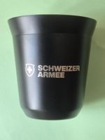 Trinkbecher schwarz Schweizer Armee Kommando Ausb. SAT