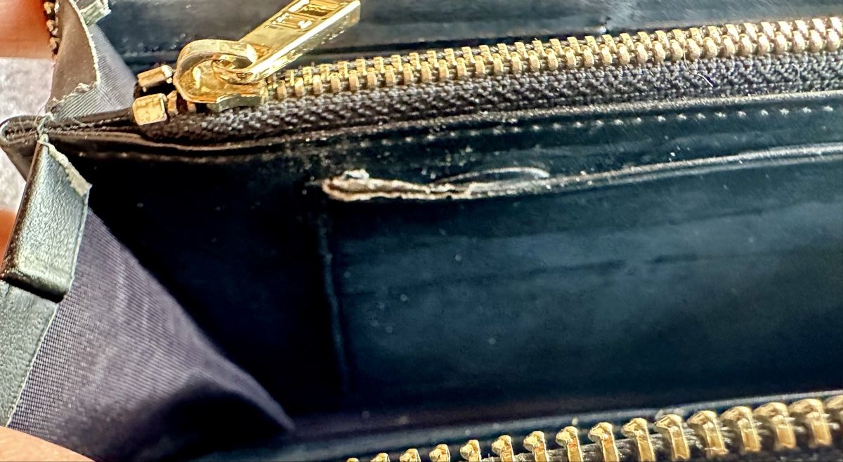 Roberto Cavalli Portamonete: Portafoglio in ecopelle Cavalli – Usato da Castel San Pietro venduto da Moregi 4