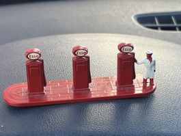 Modell Tankstelle Lesney Esso mit Tankwart Metall rot
