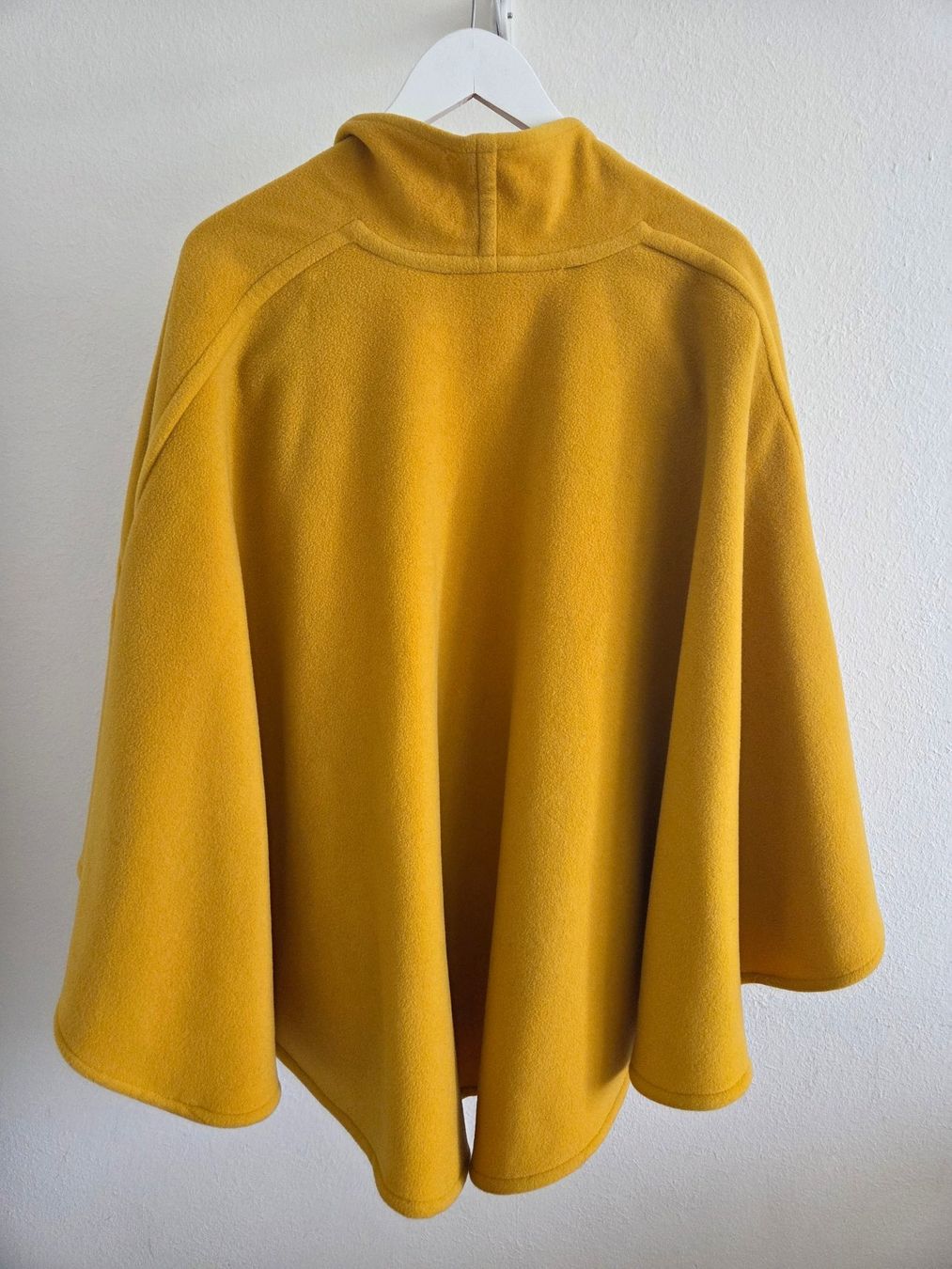 Akris Altro in Moda donna: Cape von AKRIS – Usato da Oberrieden venduto da Smart570 4