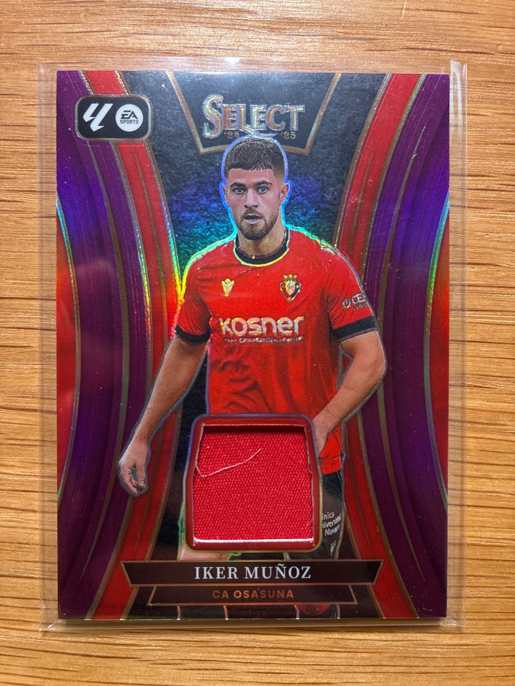 Topps Cartes à collectionner: Panini Select Iker Munoz Osasuna Patch /49 – D'occasion à Solothurn par MegaDaggi
