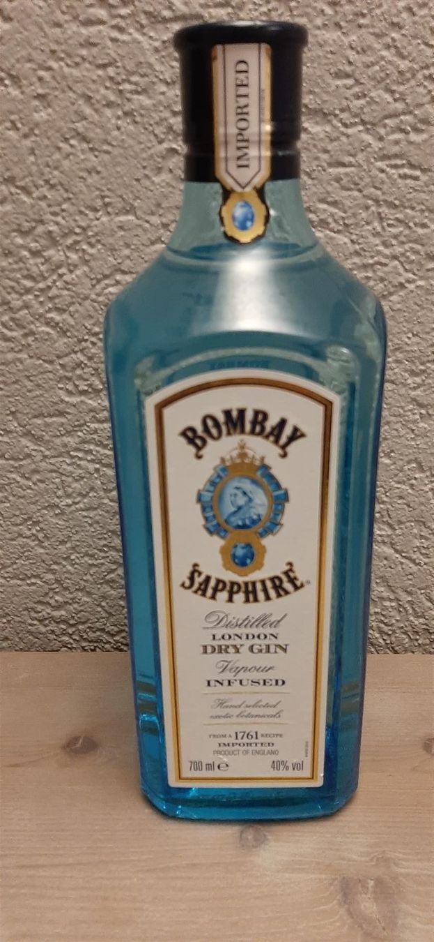 Bevande alcoliche: Bombay Sapphire Dry Gin – Nuovo e nell'imballaggio originale da Affoltern am Albis venduto da Andrezc