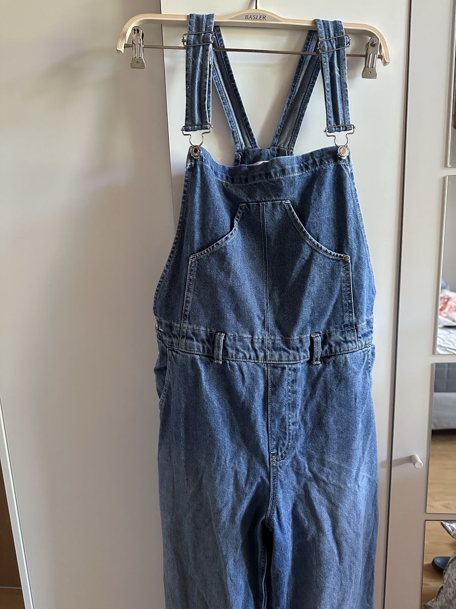 Mango Pantalons: Latzhose Jeans von Mango Gr. L – D'occasion à Münsingen par Secondhand89 1