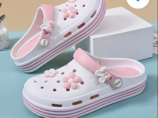 Scarpe da donna: Neue Clogs HEYUN weiss 40 – Usato da Zürich venduto da Pamuk04
