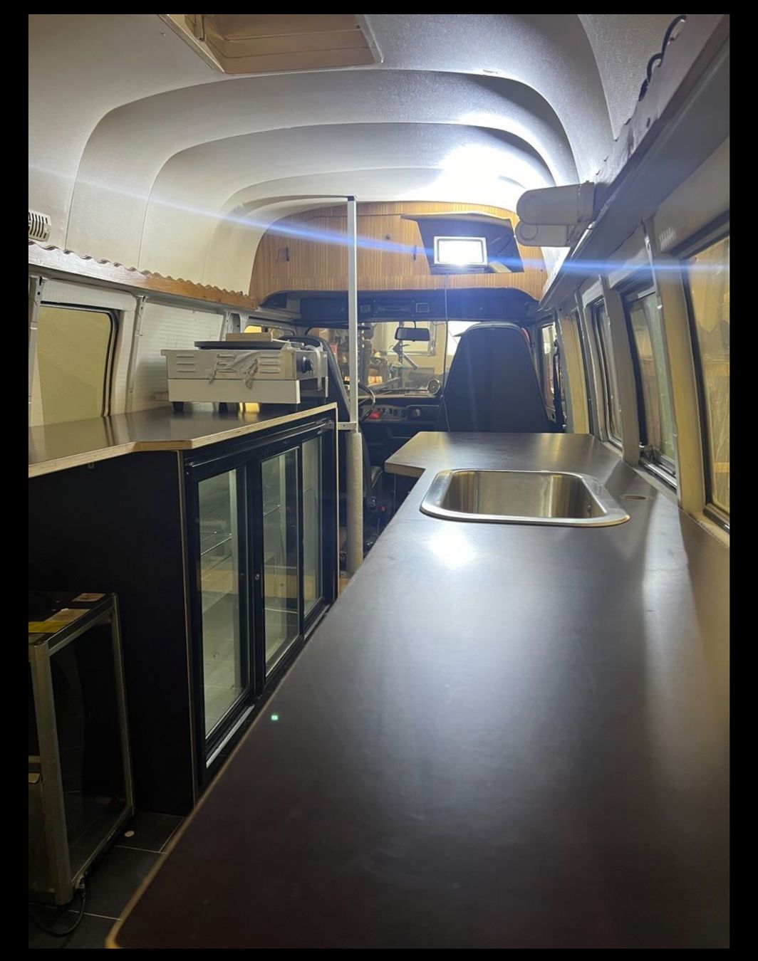 Renault Véhicules utilitaires: Mobile bar / Foodtruck Oldtimer – D'occasion à Zürich par Rios3 4