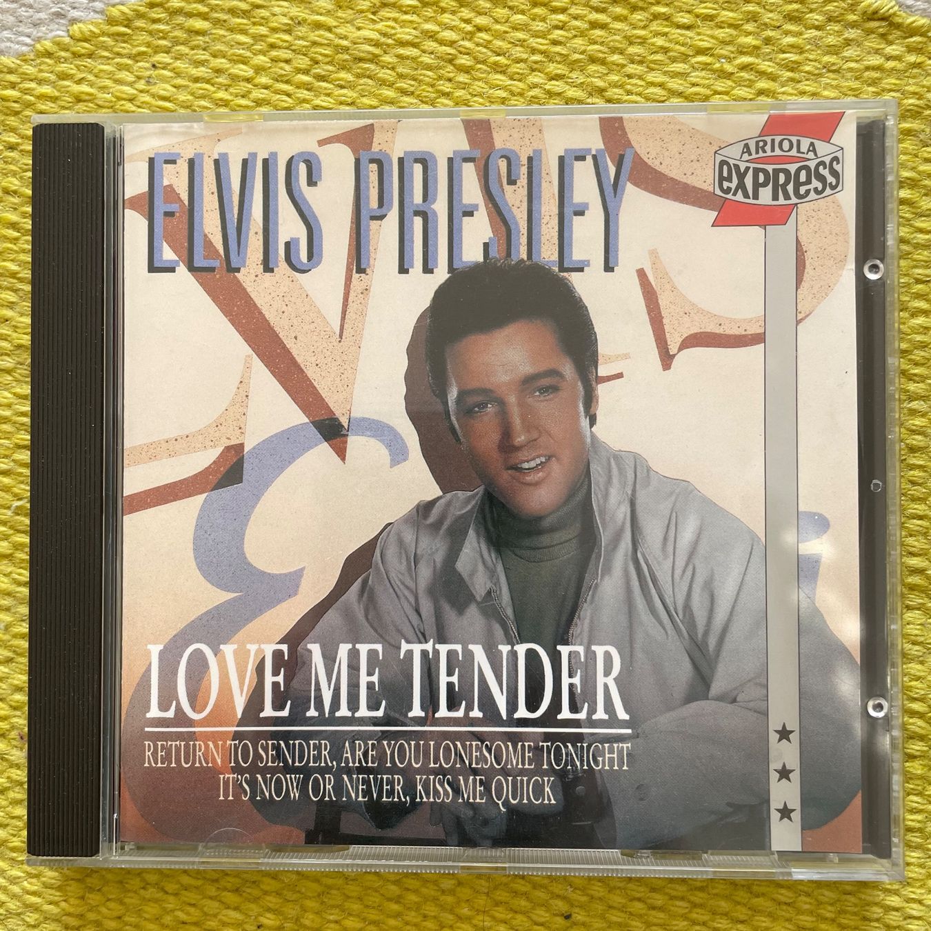 CD: ELVIS PRESLEY-LOVE ME TENDER – Usato da Rorschacherberg venduto da CD-Roli