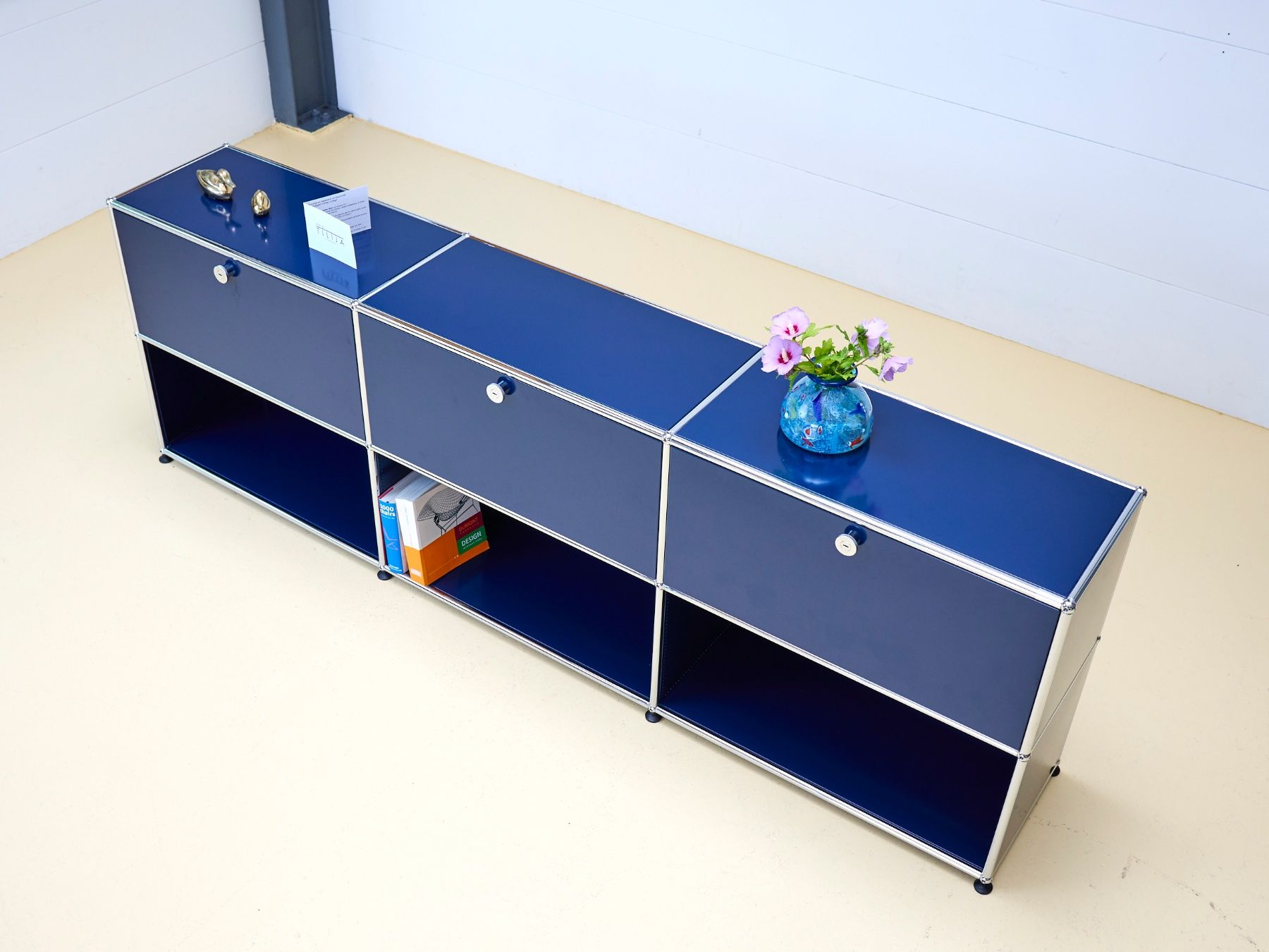 USM Scaffali: USM Sideboard Stahlblau, Umbau möglich! – Usato da Meinisberg venduto da atelier_TILIJA 1