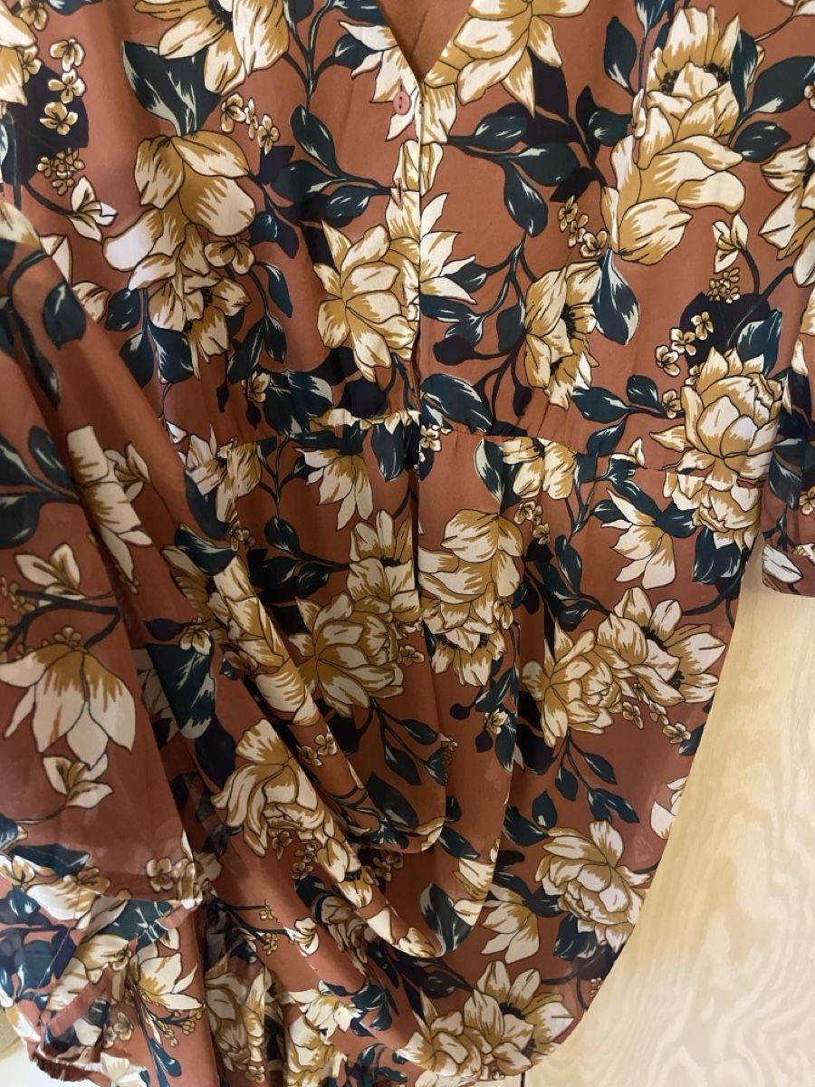 Vero Moda Vestiti: Kleid Vero Moda 46 – Usato da Täuffelen venduto da Nice800 2
