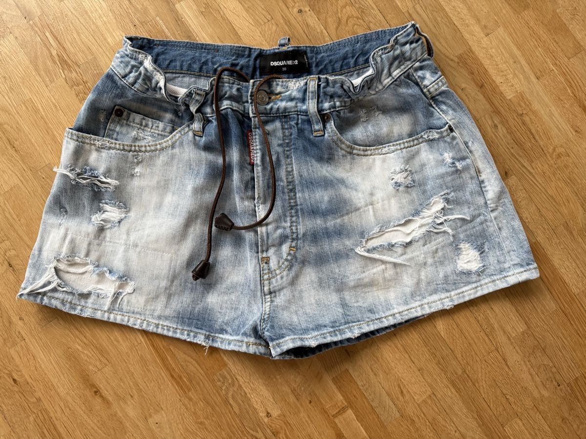 Dsquared2 Jeans: DSQUARED2 Short – Usato da Zürich venduto da Sven1968