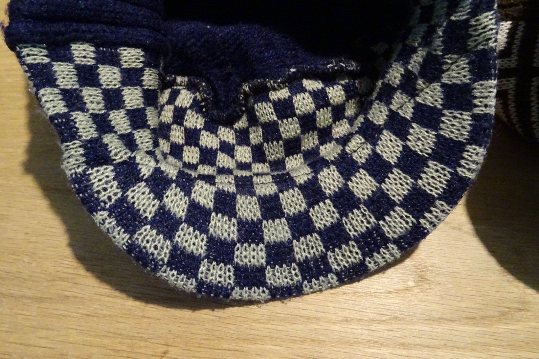 Autres vêtements garçon: 2 Strickmützen "one size" – D'occasion à Urtenen-Schönbühl par Chaeppeler 3