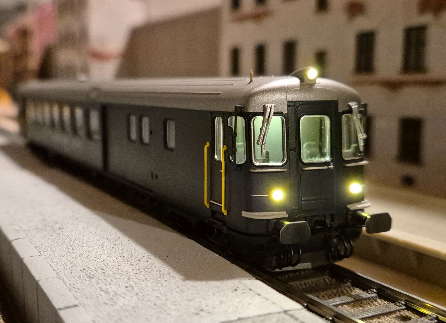 Piko Modelleisenbahnen: Piko SBB BDt EW II Digital – Neu (gemäss Beschreibung) aus Wittenwil von ced_q8j7 6