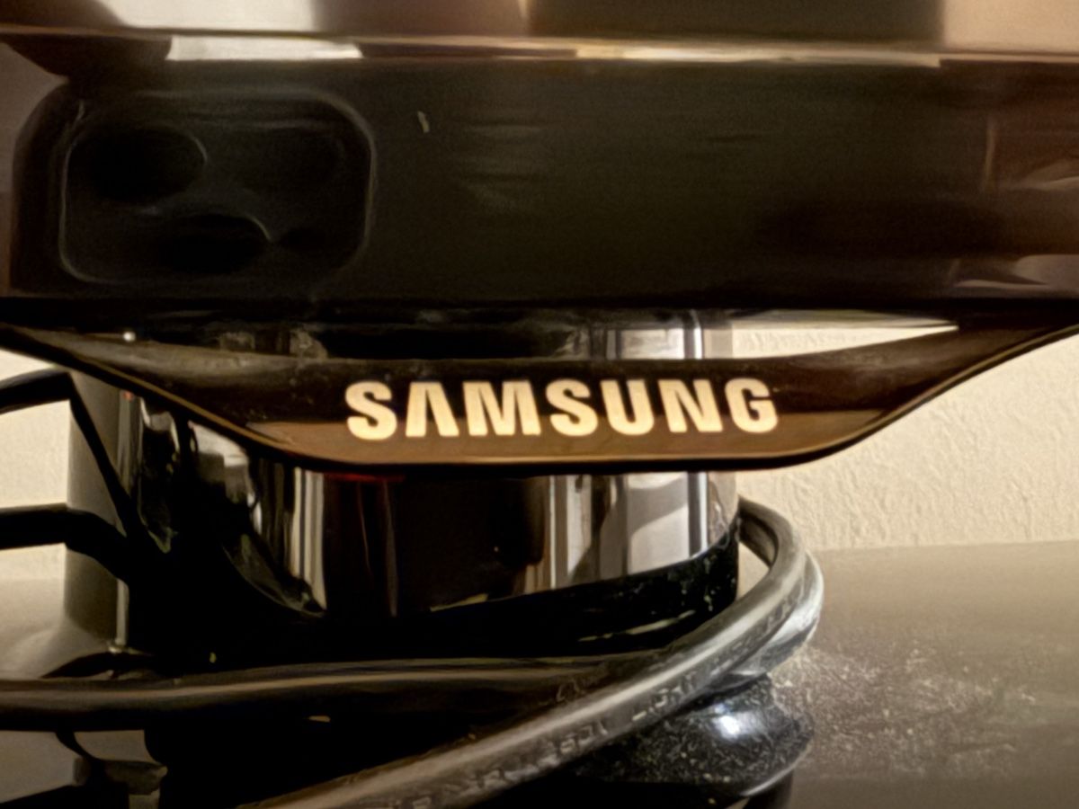 Samsung Televisori: Samsung 46 LCD mit 2 HDMI, SCART RGB und component Video – Usato da Eschenbach SG venduto da irelland 2