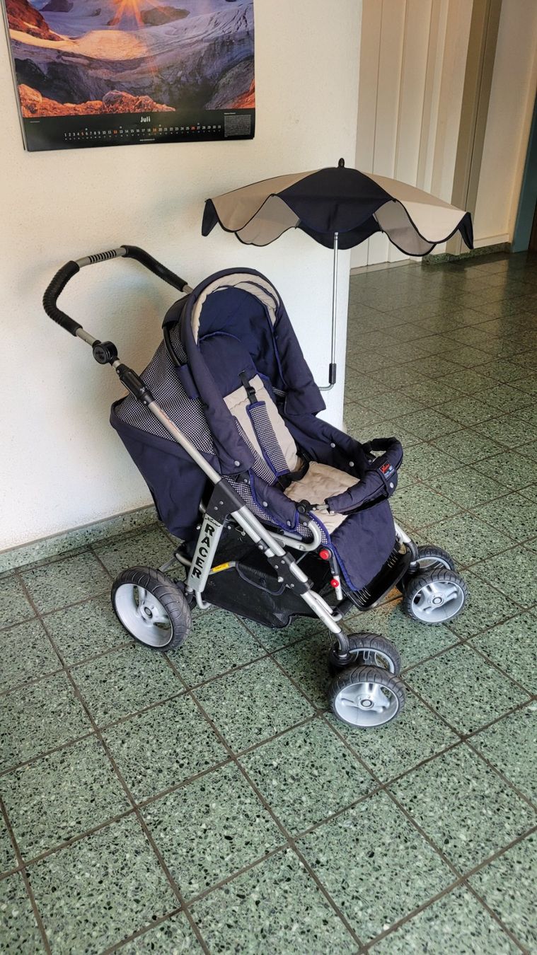 Hartan Carrozzine: Kinderwagen von Hartan – Usato da Küssnacht am Rigi venduto da Chalet37 7