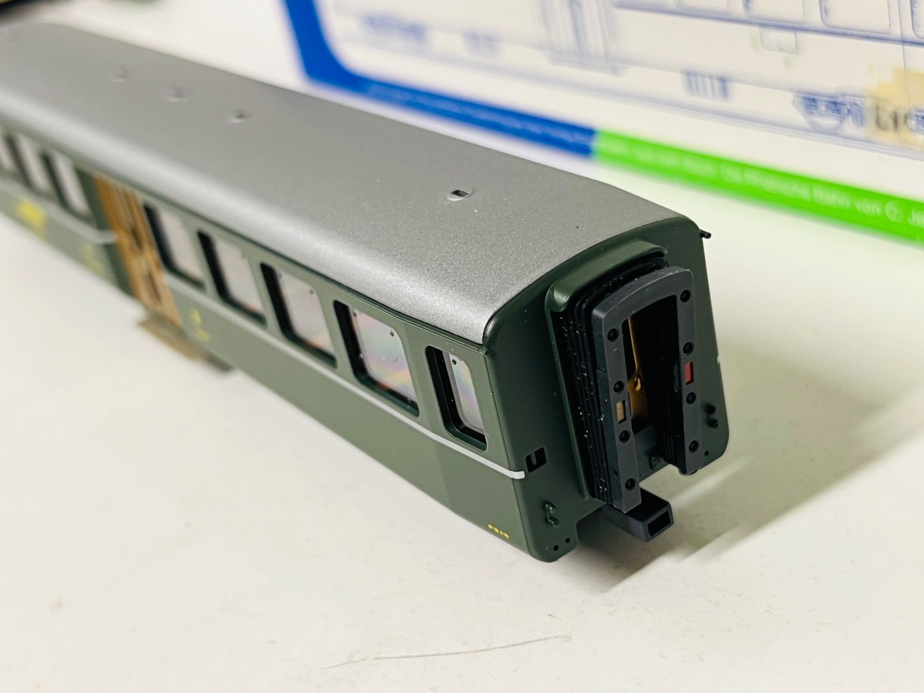 Modellini di ferrovie: STL-Models RhB B 2324 Personenwagen – Nuovo (secondo la descrizione) da Neuenhof venduto da ludovicco 4