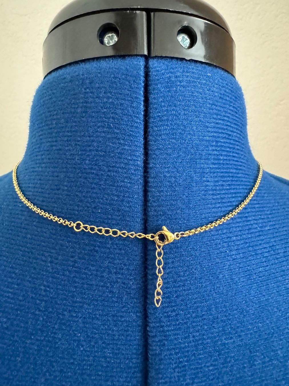 Catenine: Kette mit Anhänger aus Tiegerauge – Nuovo (secondo la descrizione) da Dübendorf venduto da Sonibell 2