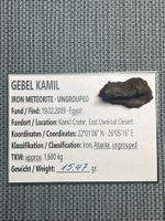 GEBEL KAMIL Meteorite 15.47 gr. in Schwebedisplaybox