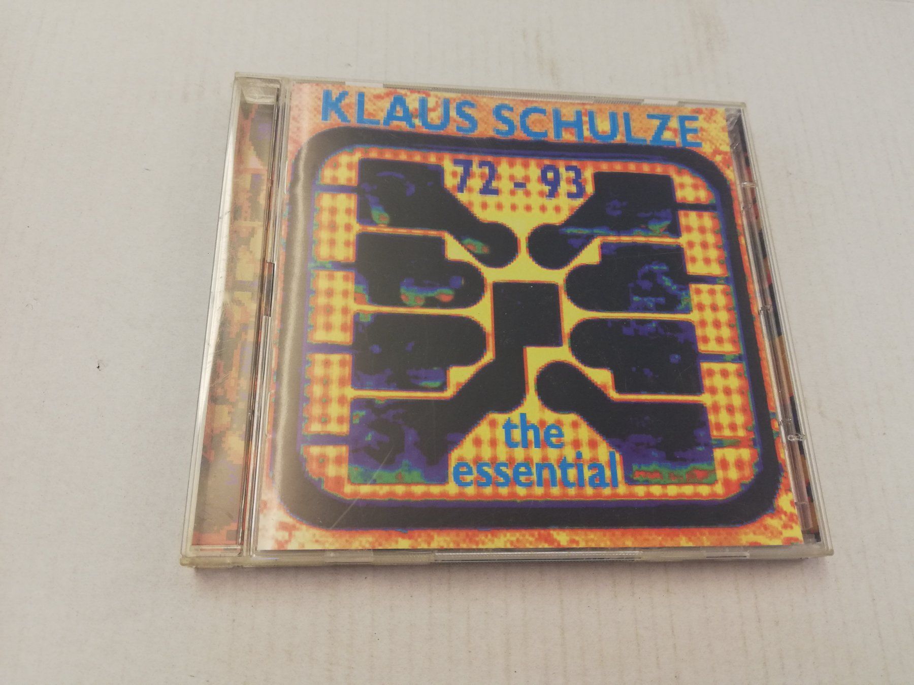 CD: KLAUS SCHULZE - 72-93 - THE ESSENTIAL – Usato da Bern venduto da Vinylsound.ch