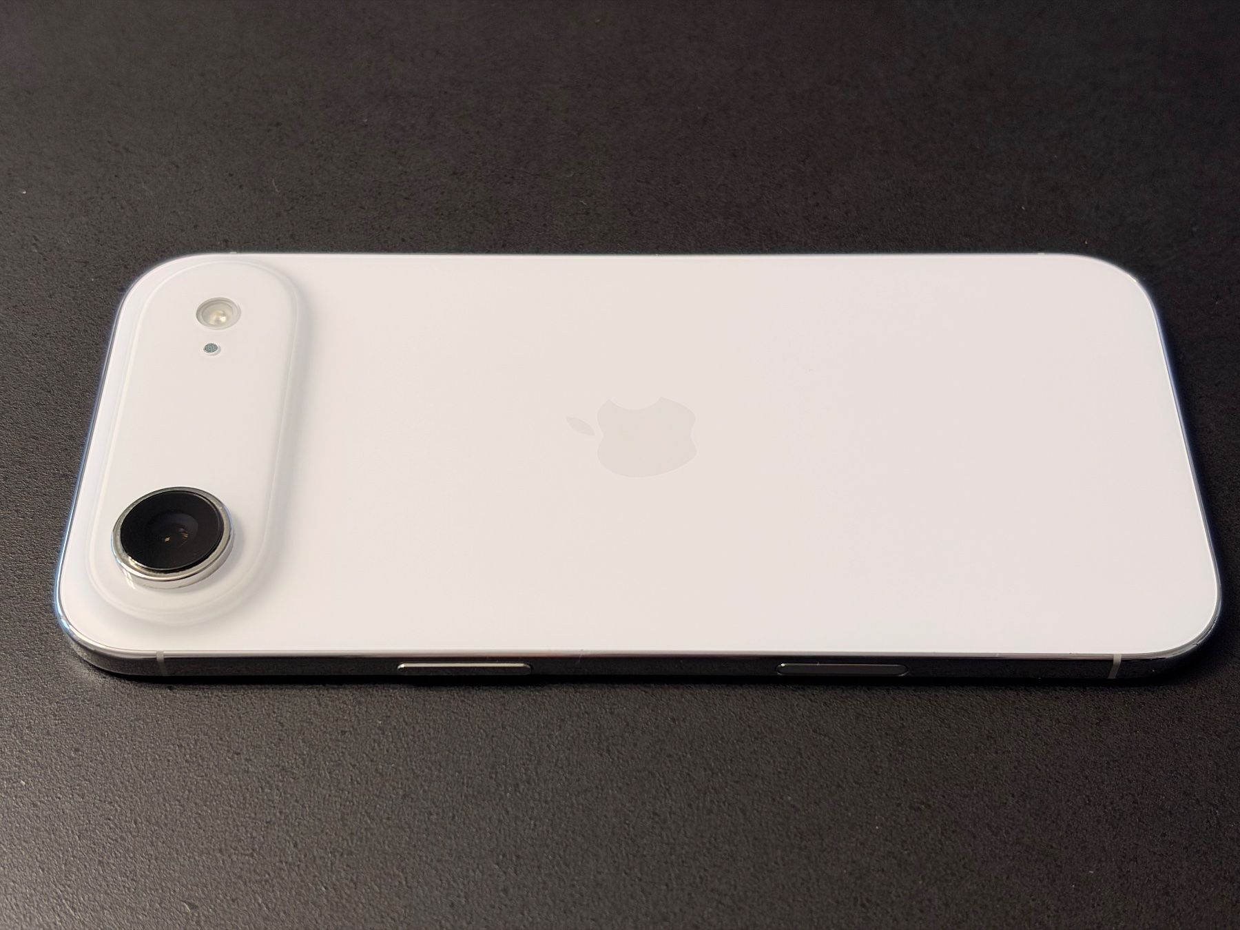 Apple Handys / Smartphones: Apple iPhone Air, Cloud White, 256GB – Gebraucht aus Pratteln von Swisschrigi 1