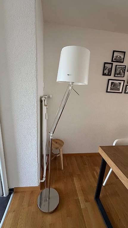 Lampade: Set von 2 Stehlampen 160 cm – Usato da Rorschach venduto da rpc_n6x9