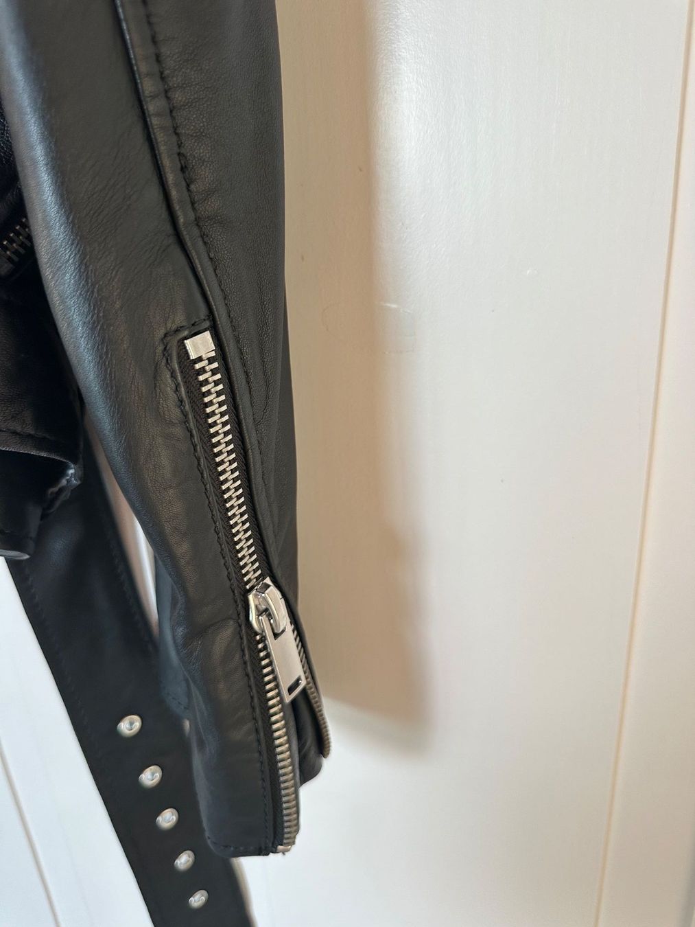 Giacche: Barneys Lederjacke schwarz, Gr. 36/38 – Usato da Castagnola venduto da petrkars11 5