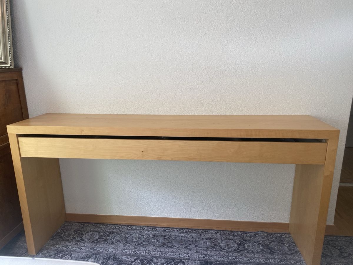 Ikea Coiffeuses: Ikea malm Tisch  – D'occasion à Gersau par vio_5cqy 1