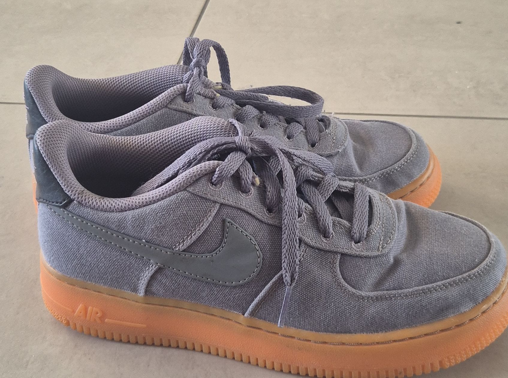 Scarpe da uomo: Nike Air Force 1, grösse 38.5 – Usato da ebikon venduto da tho_52xf