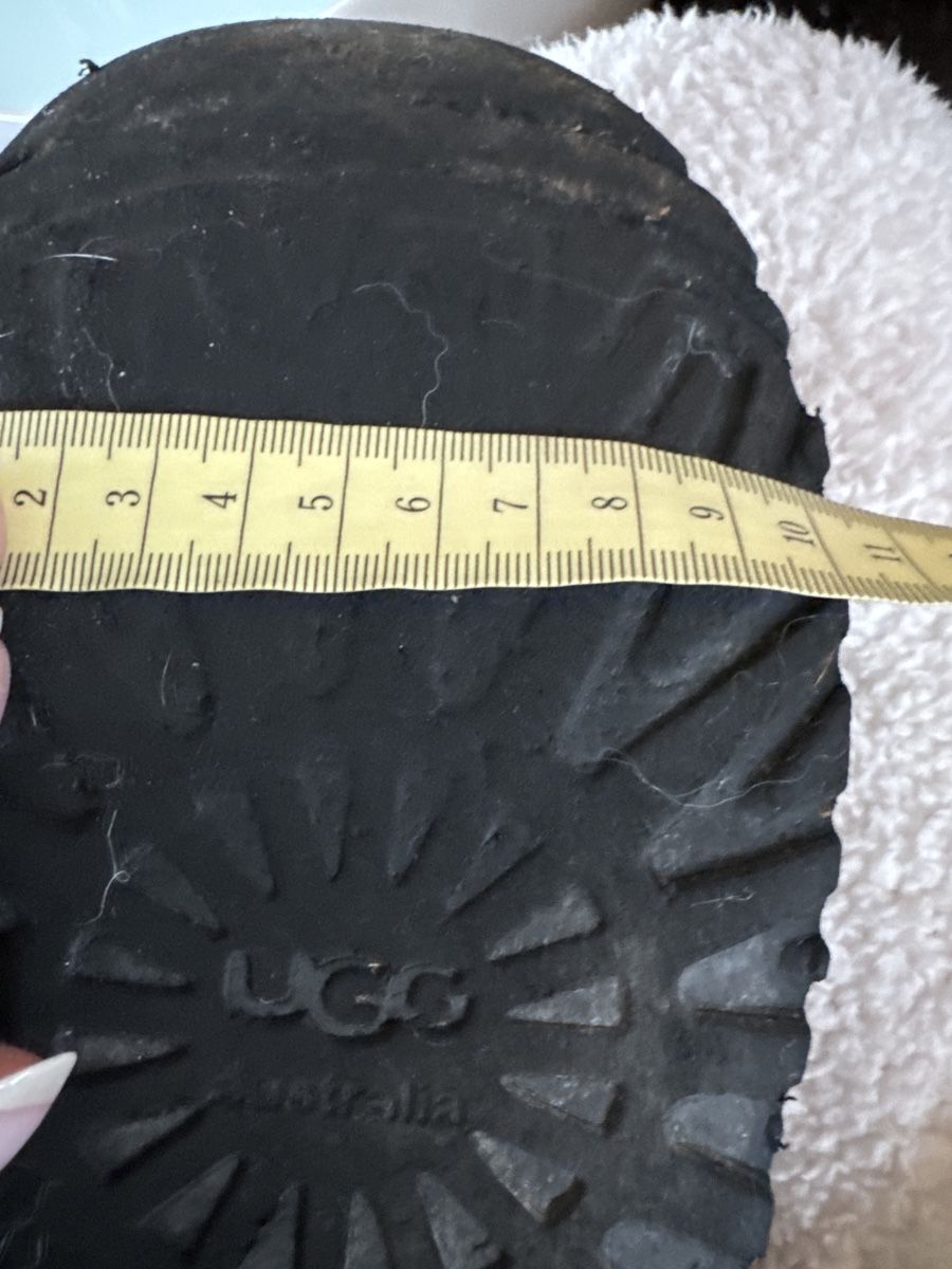 Ugg Scarpe da donna: Ugg-Stiefel (38) – Usato da Vezia venduto da sidu03 9