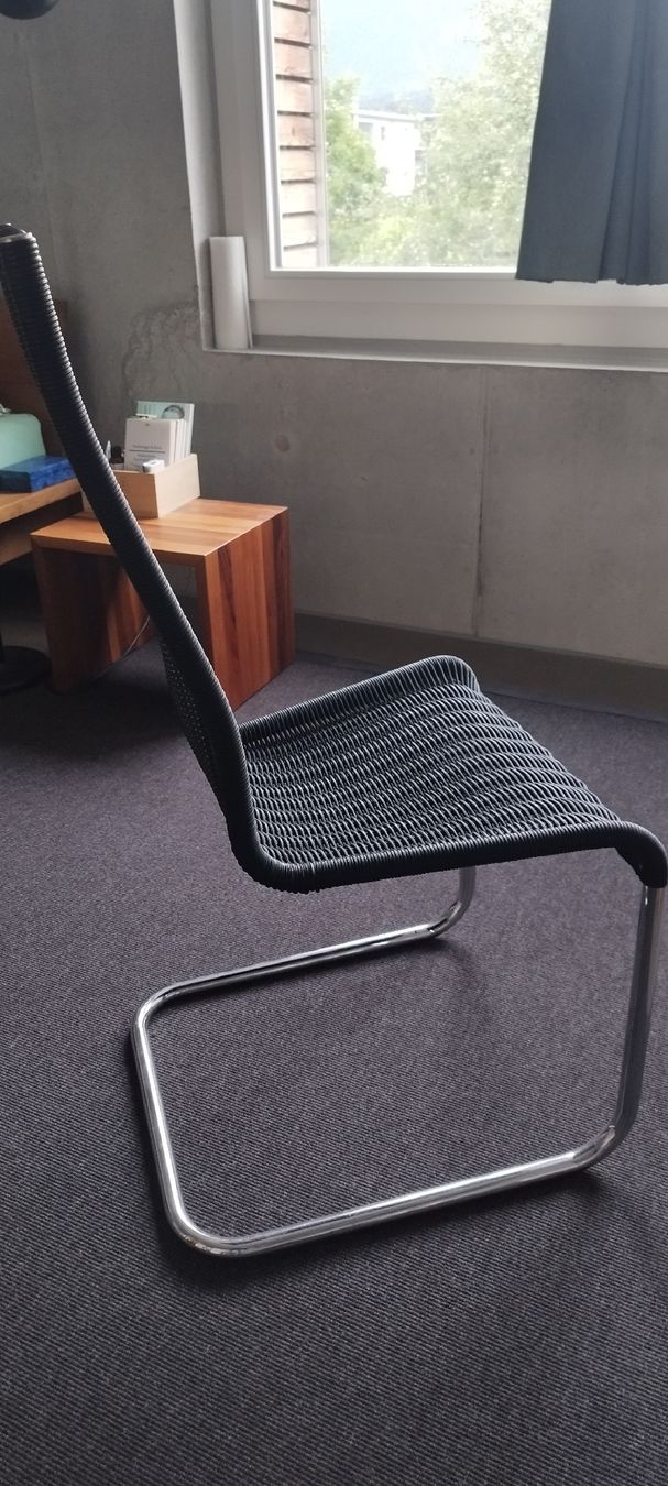 Tecta Poltrone: Tecta B20 Stuhl Designklassiker. Schwingsessel Rattan – Usato da Luterbach venduto da Liveyourdream 4